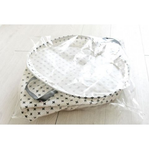 Organizer do Przechowywania Odzieży – Biały w Plusy – 35x45 cm