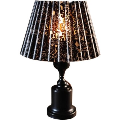 Lampa z Ażurowym Kloszem – Czarna Koronka