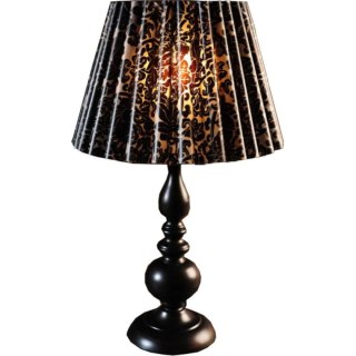 Lampa z Ażurowym Kloszem – Czarna Koronka