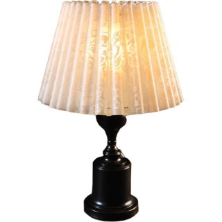Lampa z Ażurowym Kloszem – Biała Koronka
