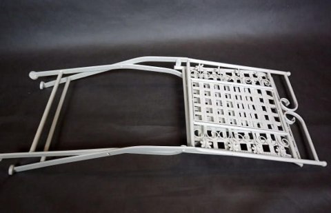 Krzesło Metalowe w Stylu Prowansalskim - Kremowe - 90 x 38 cm