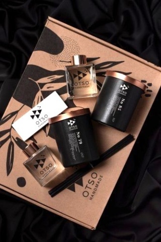 Ekskluzywny Zestaw Prezentowy "Black & Gold" – 2 Świece i 2 Dyfuzory