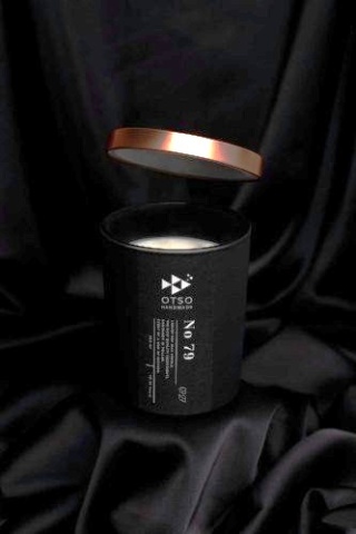 Świeca Sojowa: No. 79 Black Edition (Męski Orient) – 280 ml