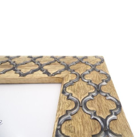 Ramka na Zdjęcia z Drewna Mangowego – Motyw Koniczyny Marokańskiej – Format 13x18 cm