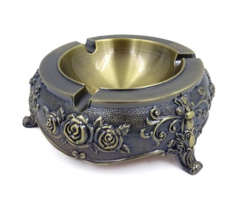 Popielniczka z Bogatymi Zdobieniami – Klasyczna Elegancja – 12 cm