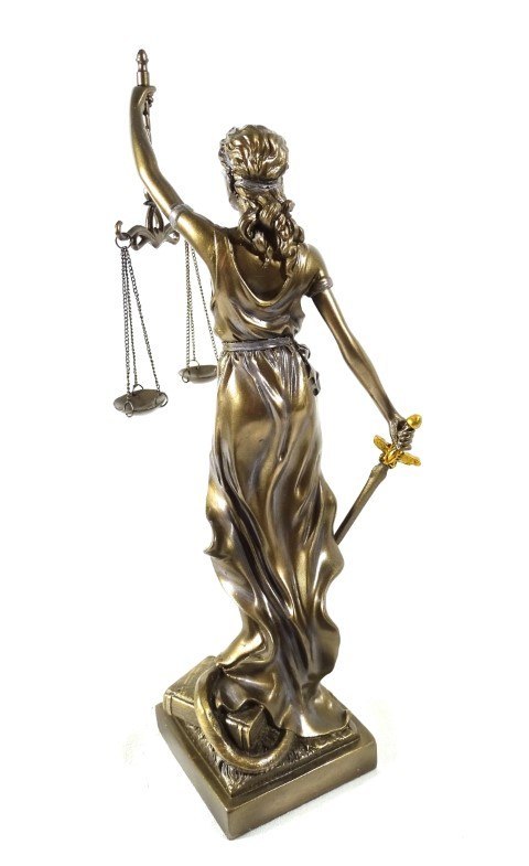 Rzeźba Dekoracyjna Temida – Bogini Sprawiedliwości – 35 cm