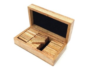Domino w Drewnianym Pudełku Mango – Mosiężne Zdobienia – 15 cm