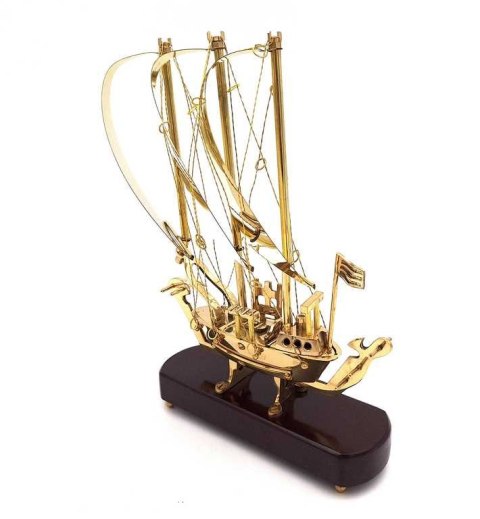 Model Okrętu na Drewnianej Podstawie –Mosiądz – Wys. 30 cm