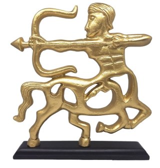 Złota Rzeźba Dekoracyjna na Drewnianej Podstawie – Znak Zodiaku Strzelec – 25 cm