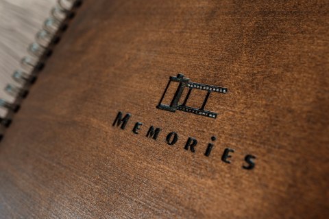 Album Drewniany na Zdjęcia - Memories – 22x30 cm