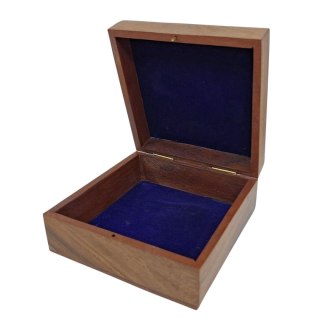 Pudełko Prezentowe Drewniane z Wypraską – 14 x 14 cm