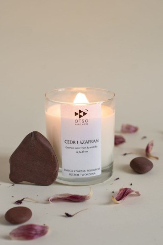 Świeca Sojowa: Cedr i Szafran (Białe Piżmo) – 250 ml
