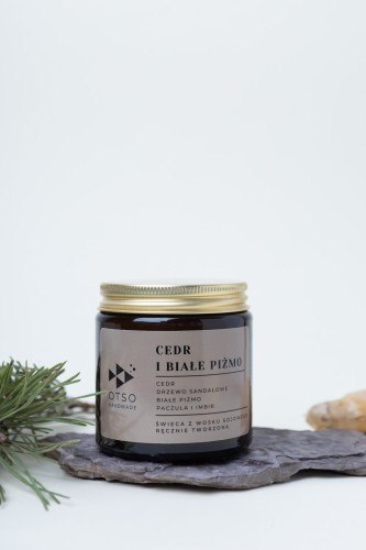Świeca Sojowa: Cedr i Białe Piżmo (Egzotyczna Elegancja) – 120 ml