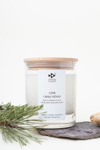 Świeca Sojowa: Cedr i Białe Piżmo (Imbir i Kumkwat) – 250 ml