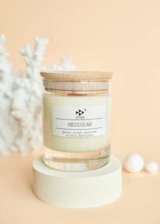 Świeca Sojowa: Mediolan (Oud i Kumkwat) – 250 ml