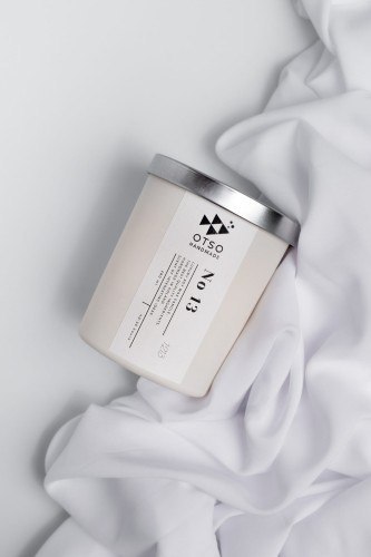 Świeca Sojowa: No. 13 White Edition (Tobacco & Vanilla) – 280 ml