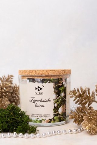 Świeca Świąteczna: Zapachniało Lasem (Choinka) – 250 ml